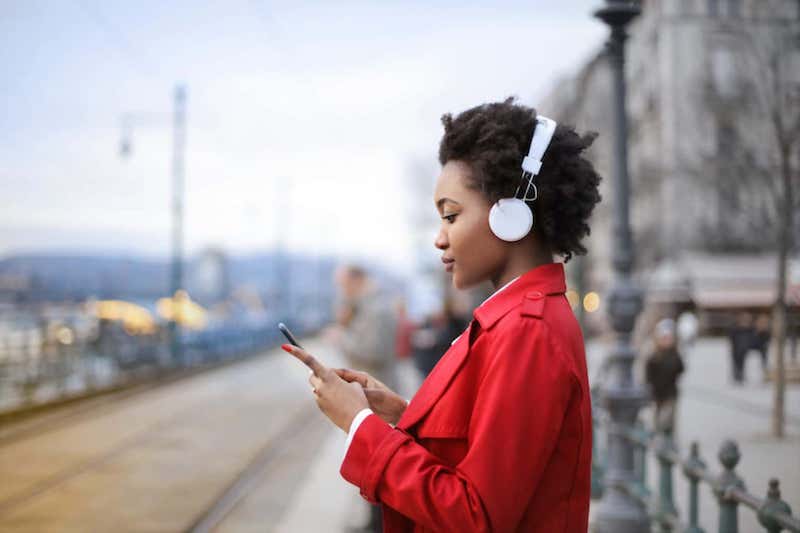The 15 Best Financial Podcasts For Women